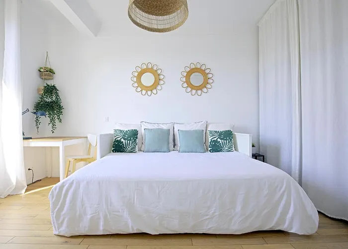 Top Floor Studio Near Montmartre